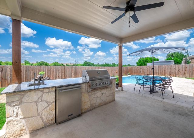 624 Clear Springs HOLW, Buda, TX 78610