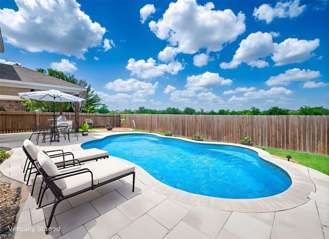 624 Clear Springs HOLW, Buda, TX 78610