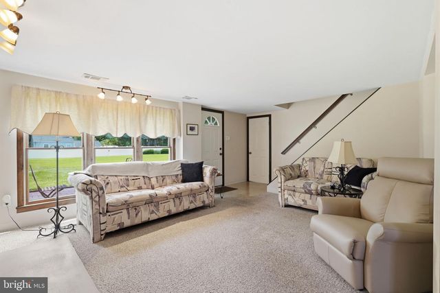425 SHALLCROSS RD, Southampton, PA 18966