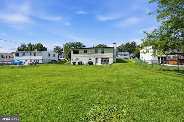425 SHALLCROSS RD, Southampton, PA 18966