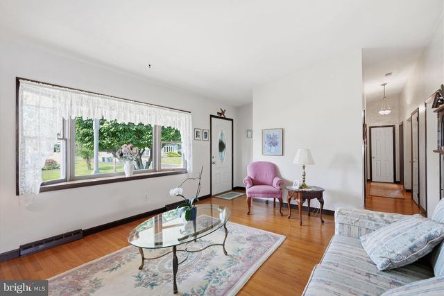 425 SHALLCROSS RD, Southampton, PA 18966