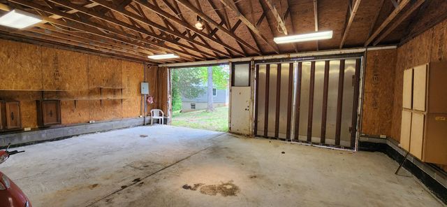 1089 Goose Dam RD, Rocky Mount, VA 24151
