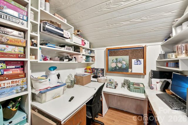 438 Cox Lake Road, Stanley, NC 28164