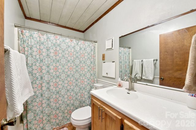 438 Cox Lake Road, Stanley, NC 28164