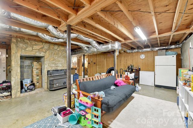 438 Cox Lake Road, Stanley, NC 28164