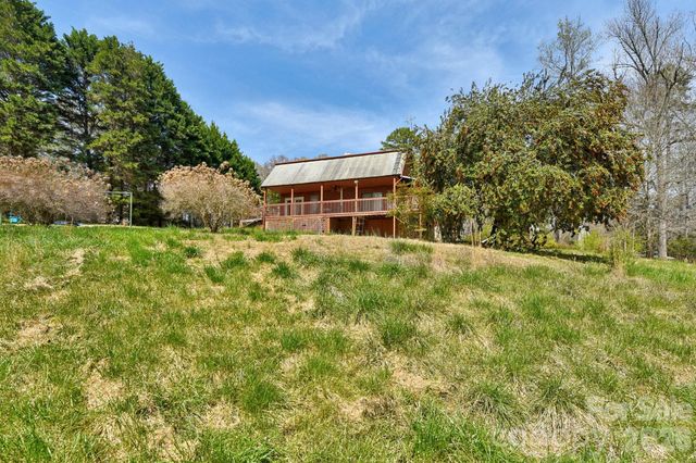 438 Cox Lake Road, Stanley, NC 28164