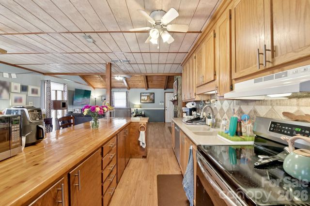 438 Cox Lake Road, Stanley, NC 28164