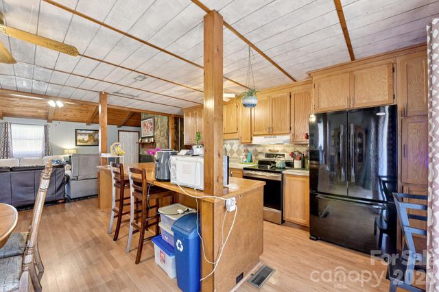 438 Cox Lake Road, Stanley, NC 28164