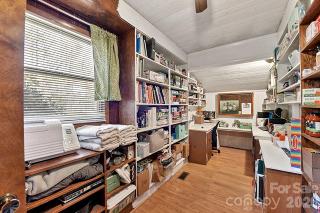 438 Cox Lake Road, Stanley, NC 28164