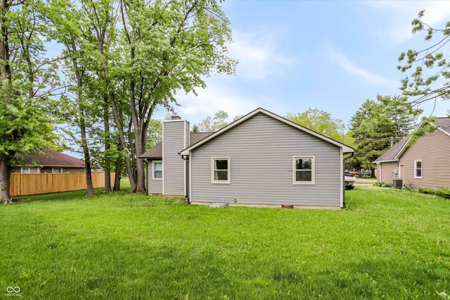 329 N East Street, Westfield, IN 46074
