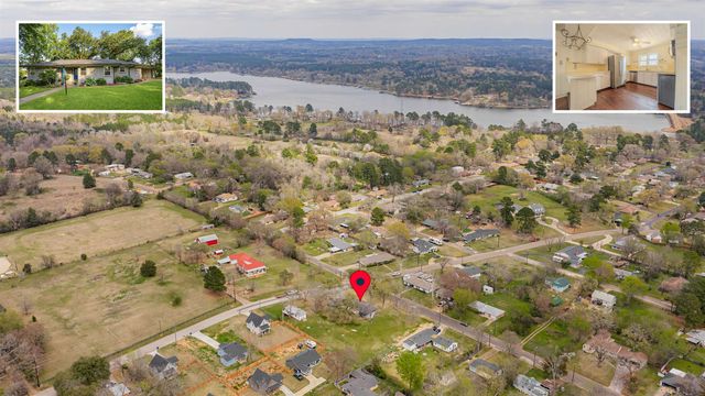 1307 N Rodeo Dr., Gladewater, TX 75647