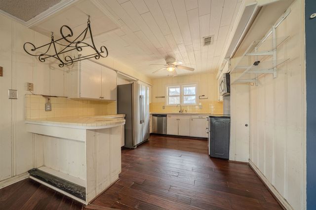 1307 N Rodeo Dr., Gladewater, TX 75647