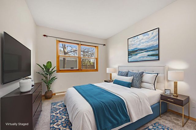 12035 45th Avenue N, Plymouth, MN 55442