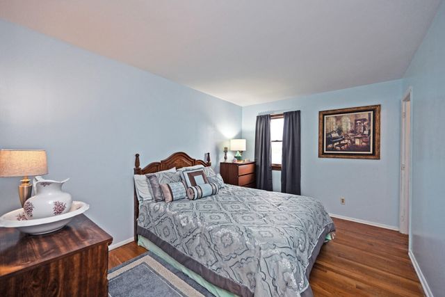 108 Honeysuckle Drive, Florence, KY 41042