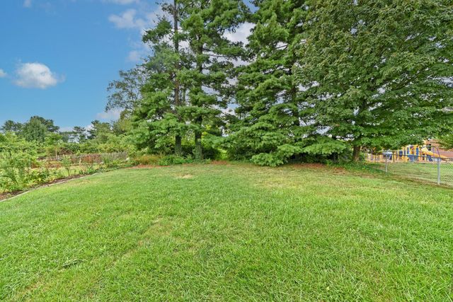 108 Honeysuckle Drive, Florence, KY 41042