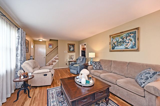 108 Honeysuckle Drive, Florence, KY 41042