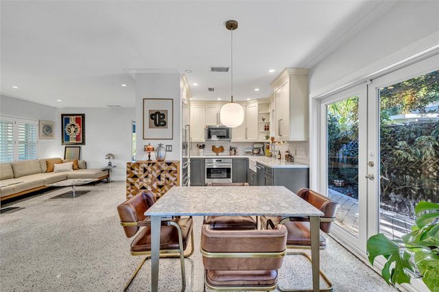 1600 NE 16th Street, Fort Lauderdale, FL 33304