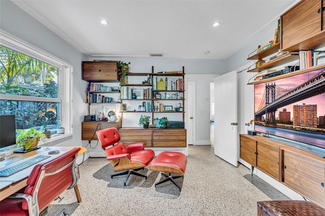 1600 NE 16th Street, Fort Lauderdale, FL 33304