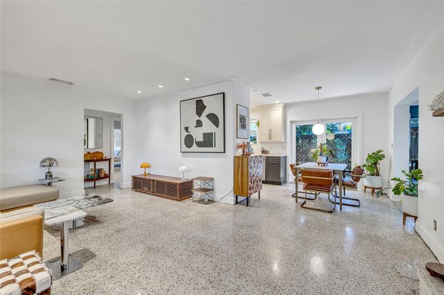 1600 NE 16th Street, Fort Lauderdale, FL 33304