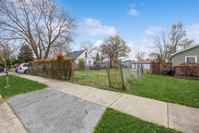 7125 W 74th Street, Chicago, IL 60638