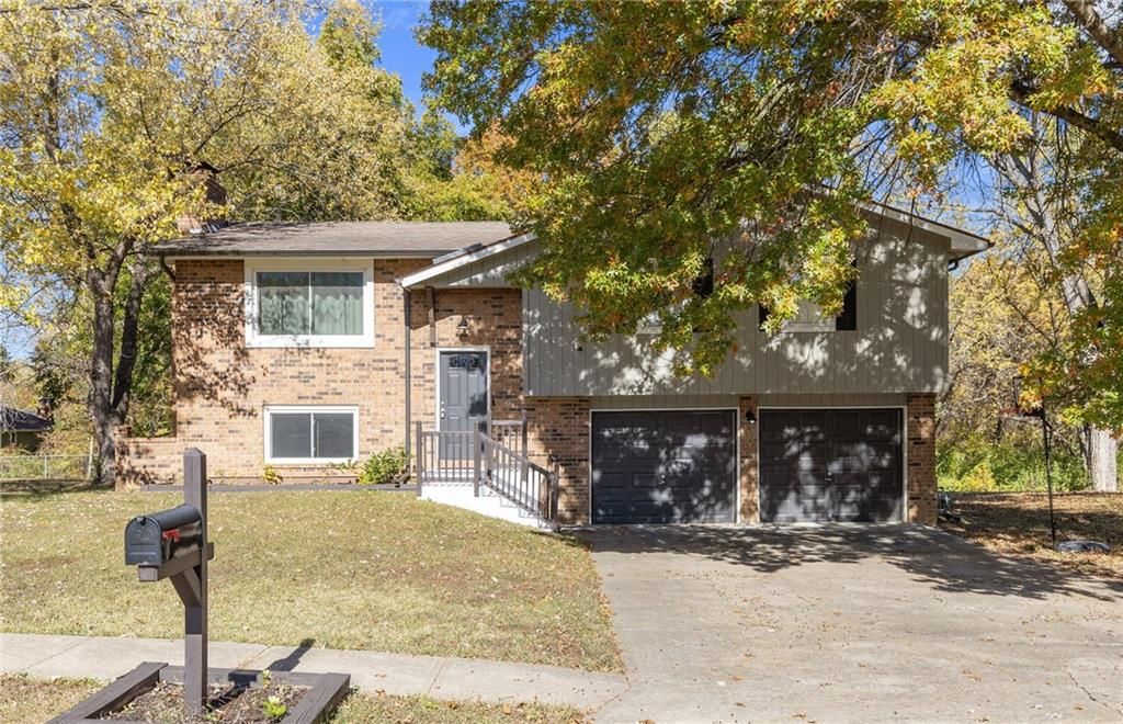 1001 E Gay Street, Warrensburg, MO 64093