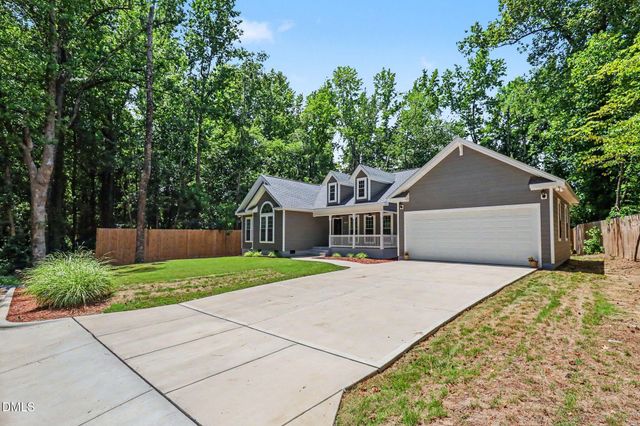 820 E Cardinal Drive, Fuquay Varina, NC 27526