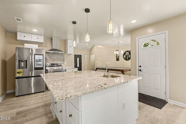 820 E Cardinal Drive, Fuquay Varina, NC 27526