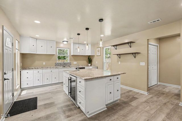 820 E Cardinal Drive, Fuquay Varina, NC 27526