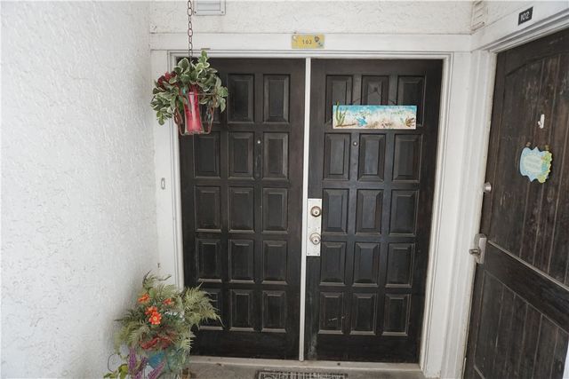 14401 COMMODORES Dr 103, Corpus Christi, TX 78418