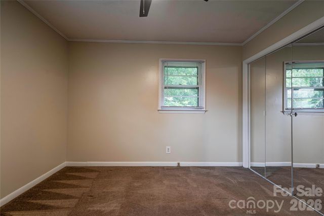 1323 N Lakewood Drive, Shelby, NC 28150