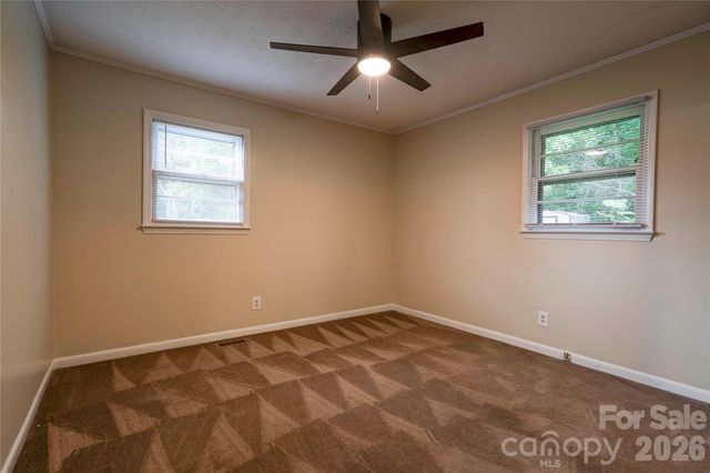 1323 N Lakewood Drive, Shelby, NC 28150