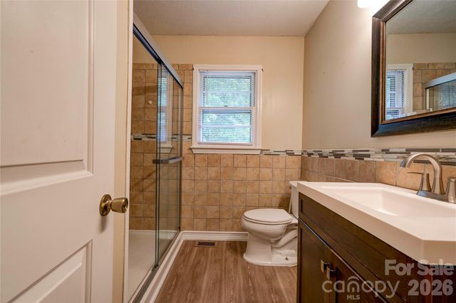 1323 N Lakewood Drive, Shelby, NC 28150