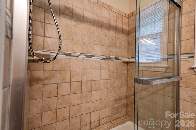 1323 N Lakewood Drive, Shelby, NC 28150