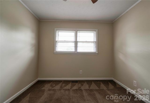 1323 N Lakewood Drive, Shelby, NC 28150