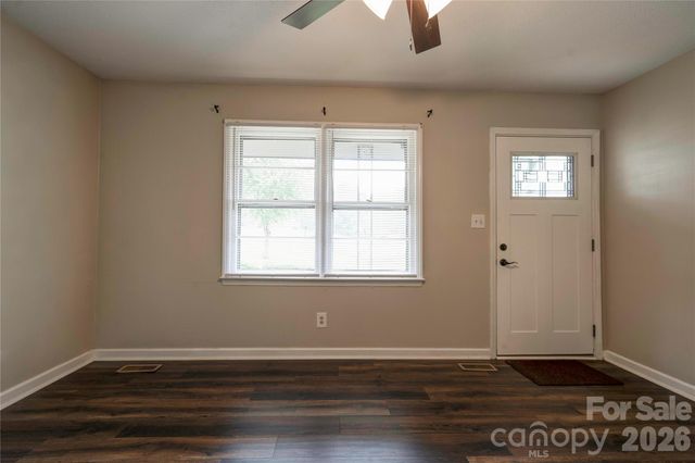 1323 N Lakewood Drive, Shelby, NC 28150