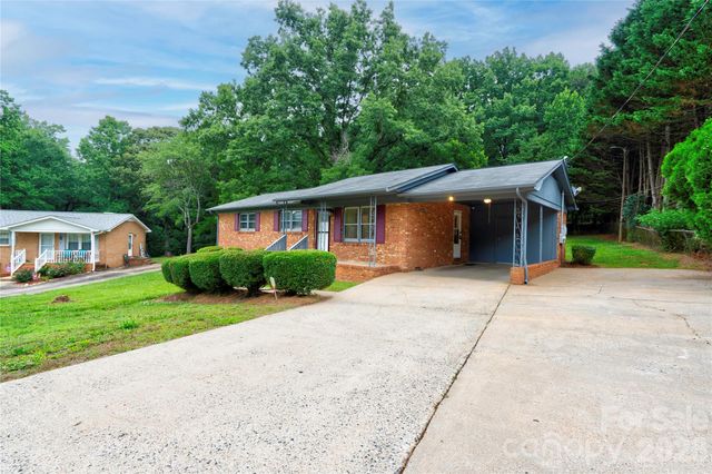 1323 N Lakewood Drive, Shelby, NC 28150
