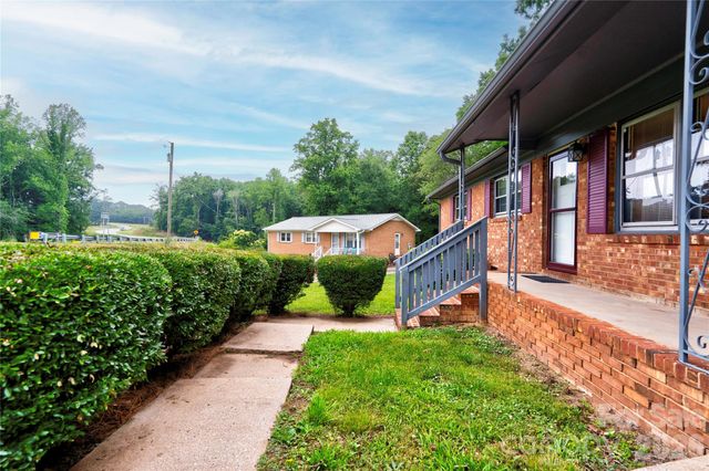 1323 N Lakewood Drive, Shelby, NC 28150