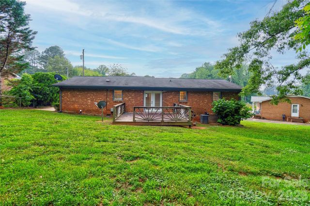 1323 N Lakewood Drive, Shelby, NC 28150
