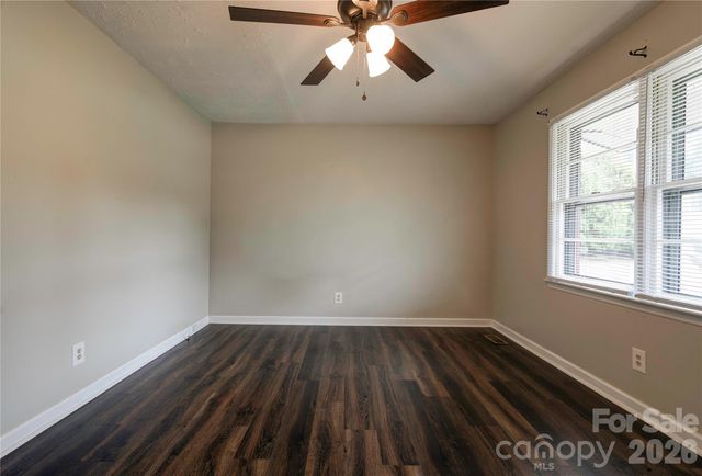 1323 N Lakewood Drive, Shelby, NC 28150