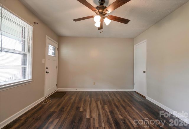 1323 N Lakewood Drive, Shelby, NC 28150