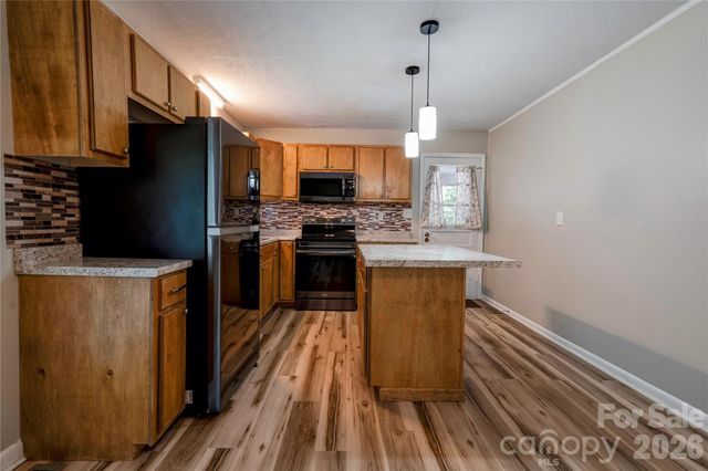 1323 N Lakewood Drive, Shelby, NC 28150
