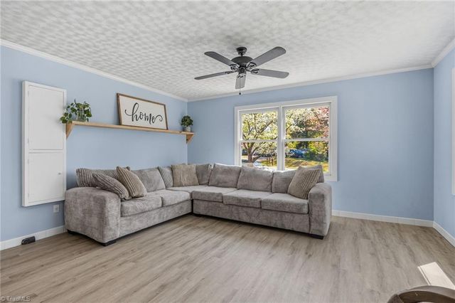 1908 Cartwright Drive, Kernersville, NC 27284