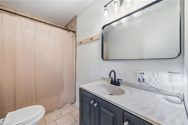 1908 Cartwright Drive, Kernersville, NC 27284