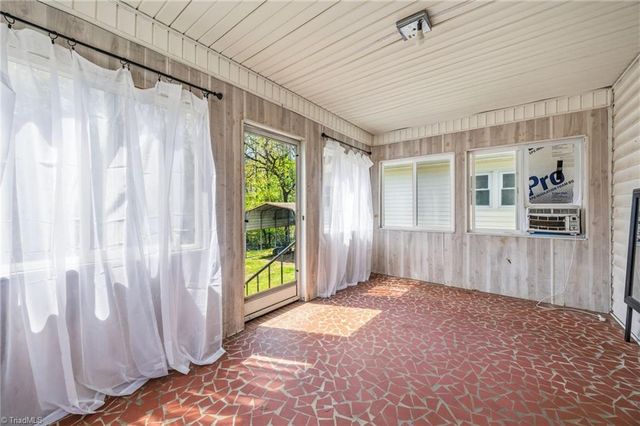 1908 Cartwright Drive, Kernersville, NC 27284