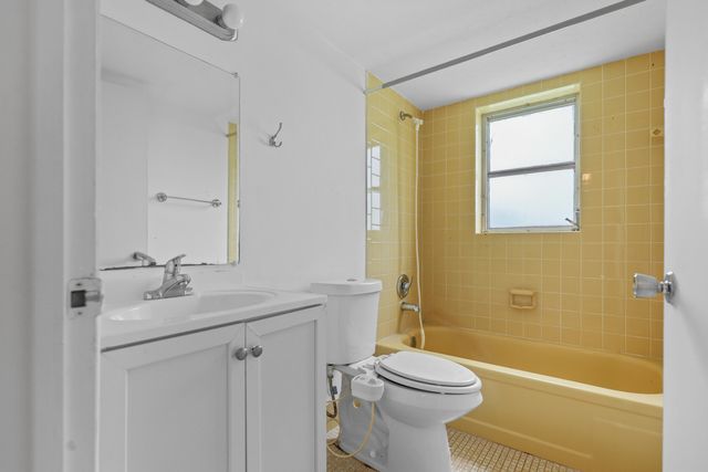 1460 NW 80th Avenue 108, Margate, FL 33063