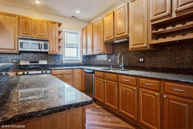 7018 S PAXTON Avenue 3N, Chicago, IL 60649