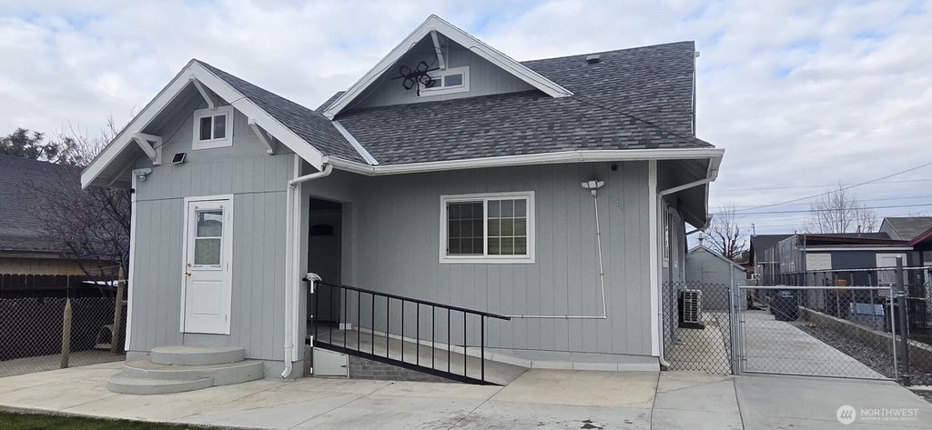 245 E Cedar Street, Othello, WA 99344