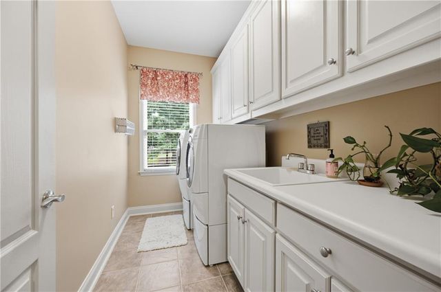 5490 Cathers Creek Drive, Powder Springs, GA 30127