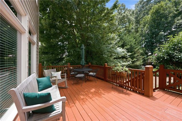 5490 Cathers Creek Drive, Powder Springs, GA 30127