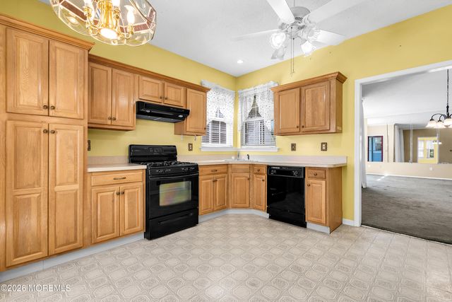 12 Wharfside Way, Bayville, NJ 08721